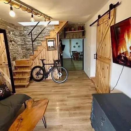 Cserhegy Vendeghaz Ferienhaus *
